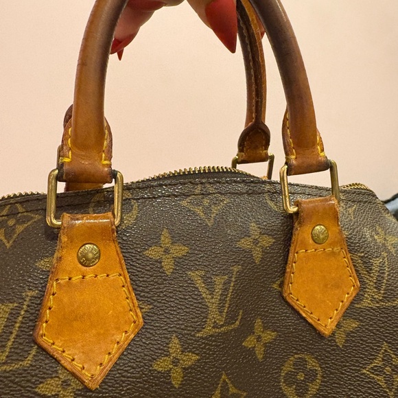 Louis Vuitton Classic Monogram Satchel Speedy 25 - Picture 5 of 12